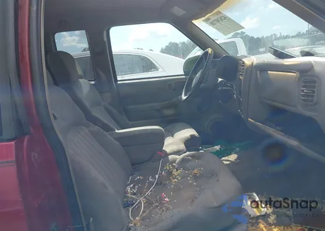 2003 Chevrolet S-10 Ls from USA, damaged, VIN 1GCCS19X438162636